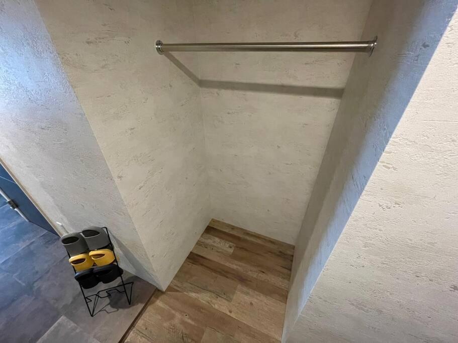 Wolf Pack Apartment 33 Ōsaka Exterior foto